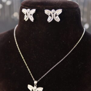 Necklces Set